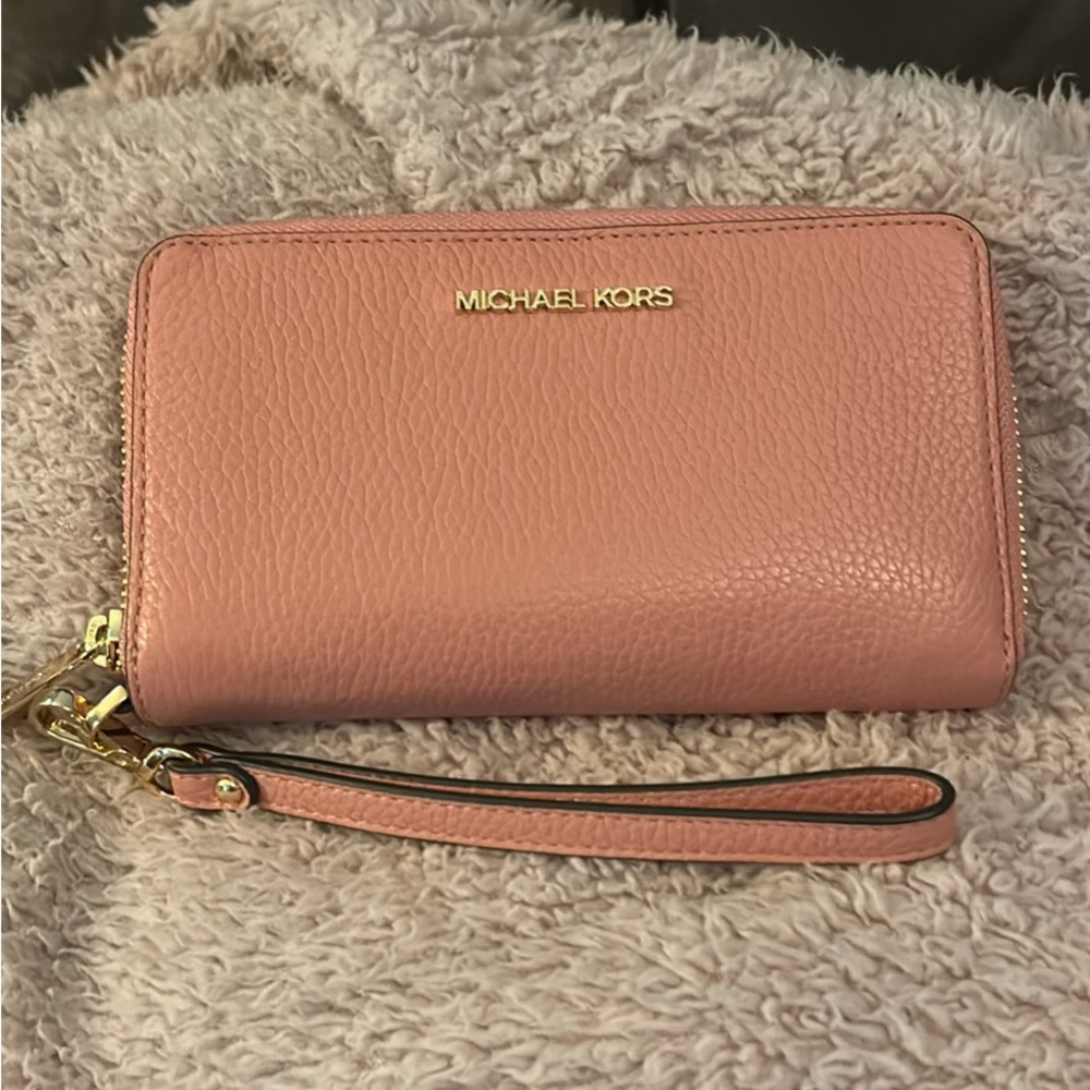 Michael Kors Blush Pink Pebbled Leather Wristlet Wallet with Gold Hardware